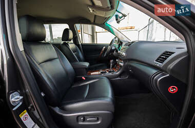 Внедорожник / Кроссовер Toyota Highlander 2011 в Киеве