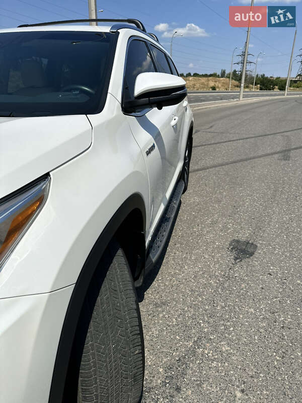 Внедорожник / Кроссовер Toyota Highlander 2019 в Одессе