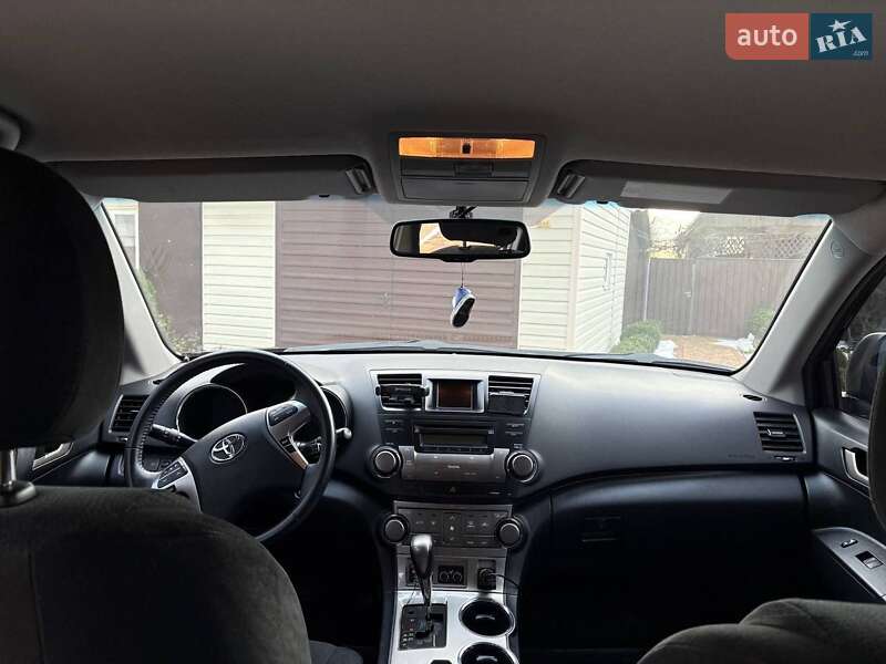 Позашляховик / Кросовер Toyota Highlander 2011 в Батурині