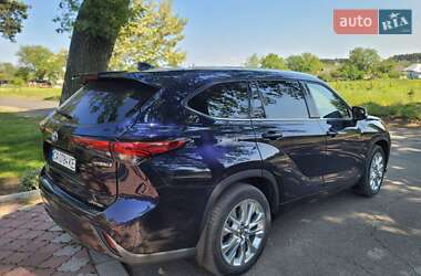 Внедорожник / Кроссовер Toyota Highlander 2022 в 