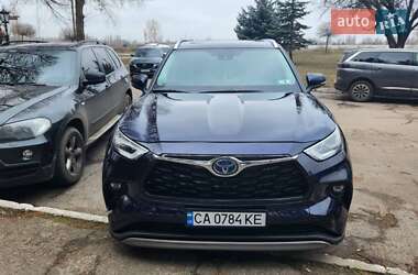Внедорожник / Кроссовер Toyota Highlander 2022 в 