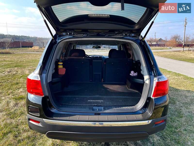 Позашляховик / Кросовер Toyota Highlander 2010 в Павлограді