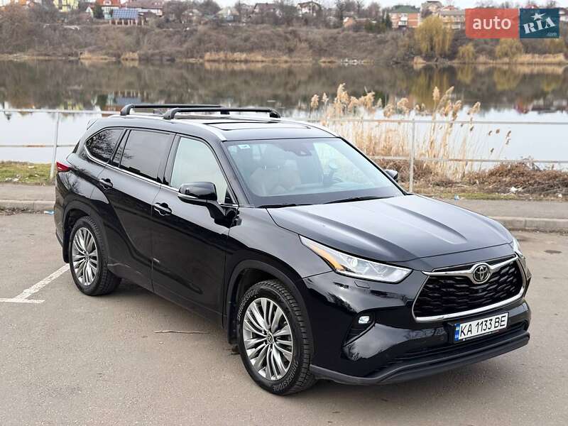 Toyota Highlander 2021