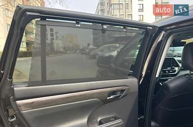Внедорожник / Кроссовер Toyota Highlander 2020 в Любешове