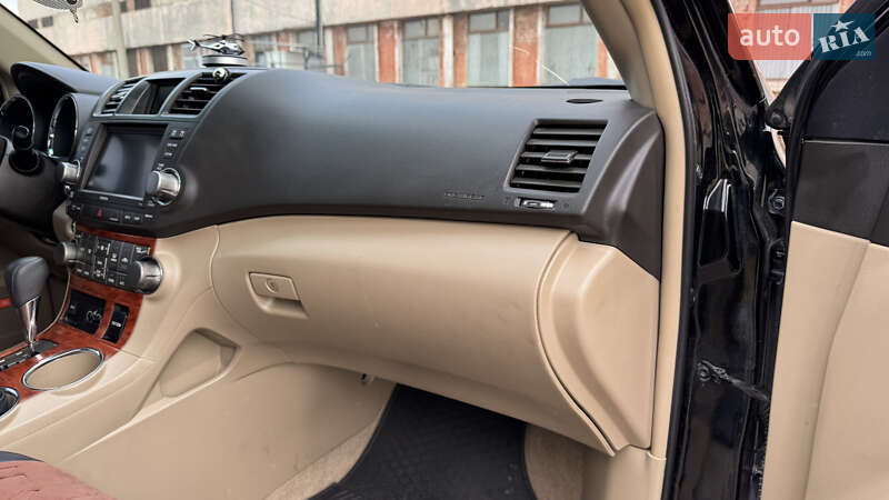 Внедорожник / Кроссовер Toyota Highlander 2008 в Тернополе