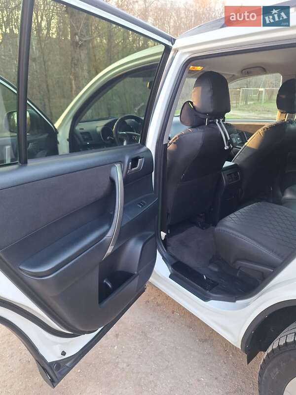 Внедорожник / Кроссовер Toyota Highlander 2011 в Килии