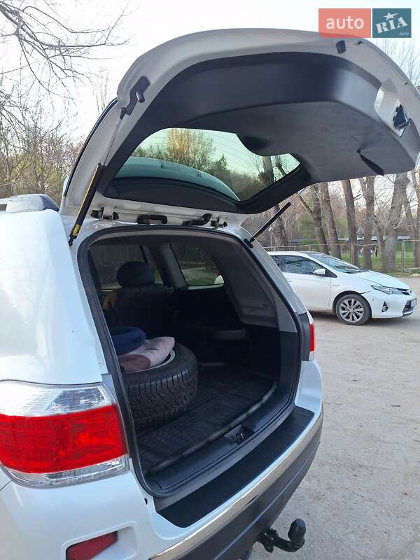 Внедорожник / Кроссовер Toyota Highlander 2011 в Килии