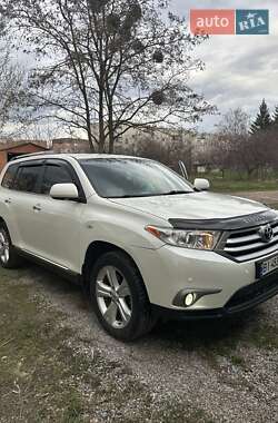 Позашляховик / Кросовер Toyota Highlander 2011 в Києві