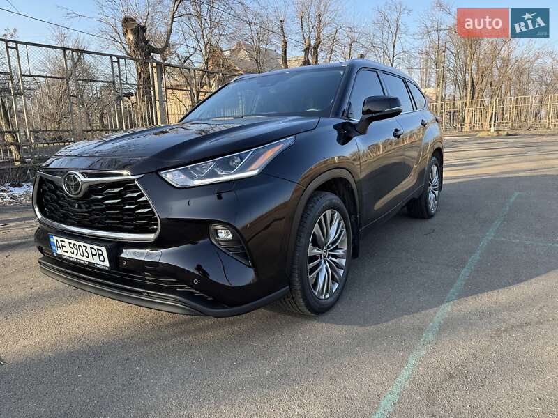 Toyota Highlander 2020