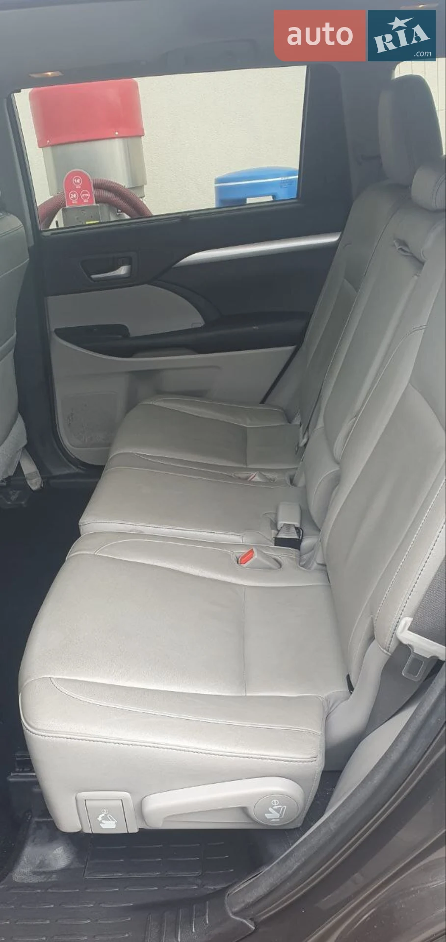 2017 Toyota Highlander - мініатюра 24