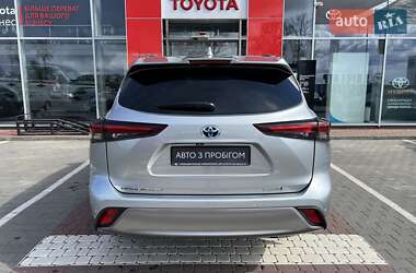 Внедорожник / Кроссовер Toyota Highlander 2024 в 