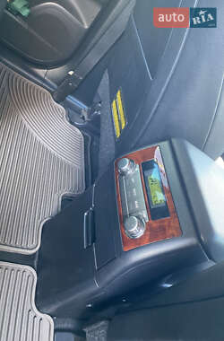 Внедорожник / Кроссовер Toyota Highlander 2011 в 