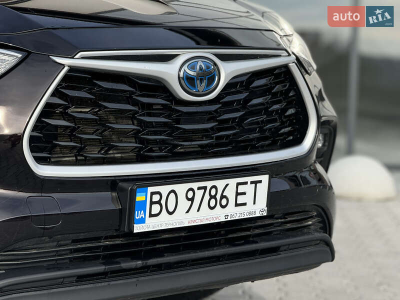 Позашляховик / Кросовер Toyota Highlander 2021 в Тернополі