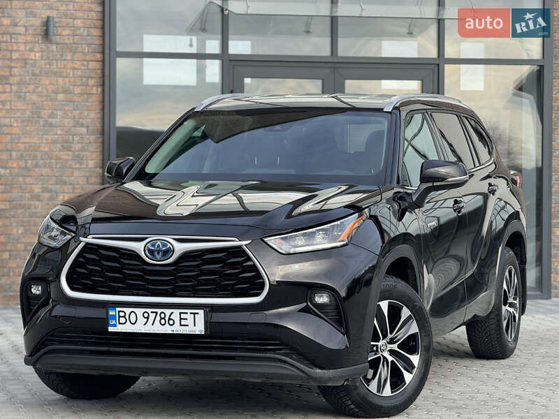 Позашляховик / Кросовер Toyota Highlander 2021 в Тернополі