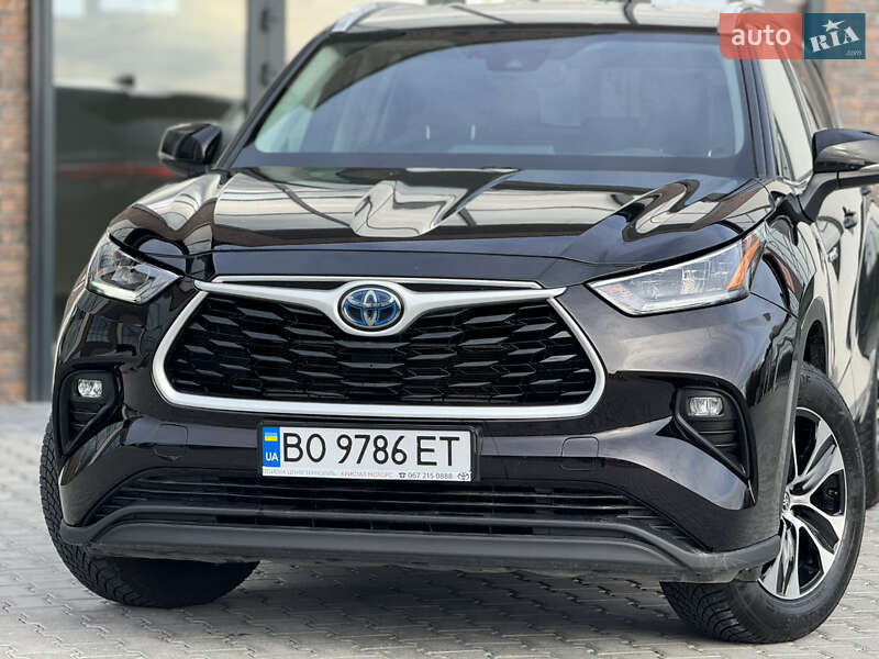 Позашляховик / Кросовер Toyota Highlander 2021 в Тернополі