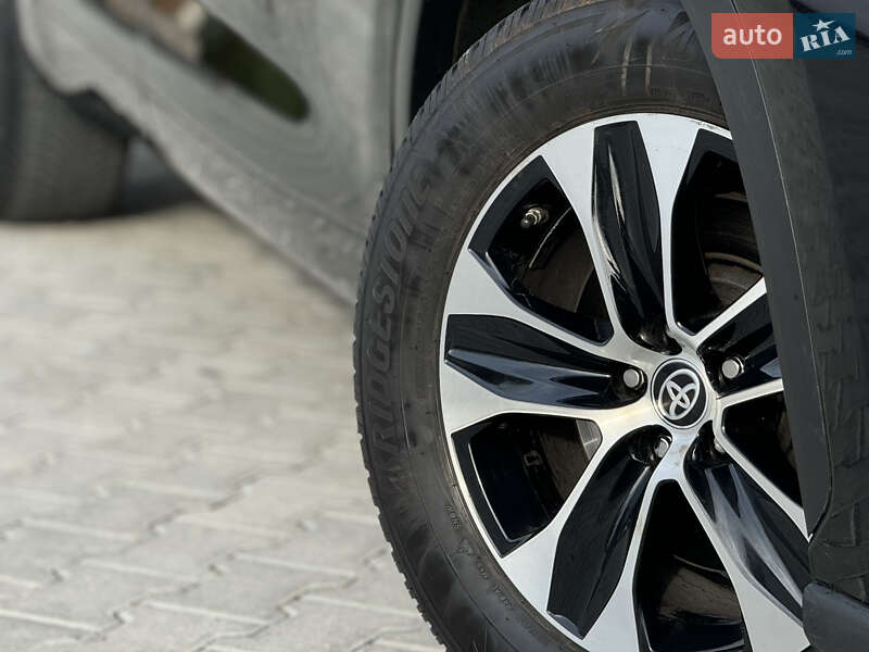 Позашляховик / Кросовер Toyota Highlander 2021 в Тернополі
