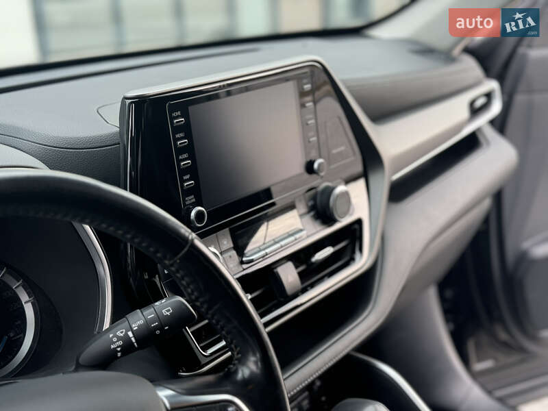 Позашляховик / Кросовер Toyota Highlander 2021 в Тернополі