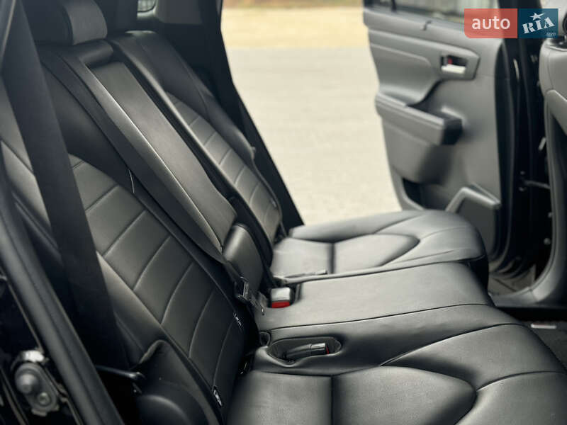 Позашляховик / Кросовер Toyota Highlander 2021 в Тернополі
