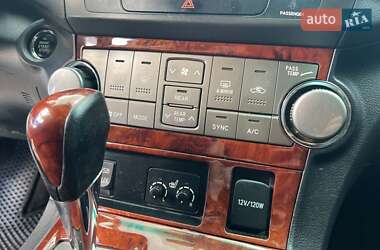 Внедорожник / Кроссовер Toyota Highlander 2011 в 