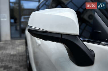 Внедорожник / Кроссовер Toyota Highlander 2020 в 