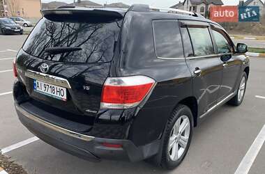 Внедорожник / Кроссовер Toyota Highlander 2011 в 