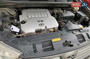Внедорожник / Кроссовер Toyota Highlander 2011 в 