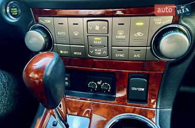 Позашляховик / Кросовер Toyota Highlander 2011 в 