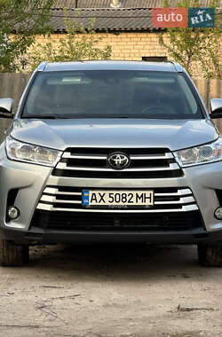 Внедорожник / Кроссовер Toyota Highlander 2019 в Харькове