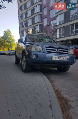 Внедорожник / Кроссовер Toyota Highlander 2005 в Львове