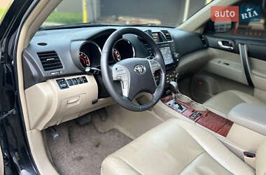 Позашляховик / Кросовер Toyota Highlander 2007 в 
