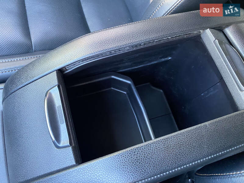 Позашляховик / Кросовер Toyota Highlander 2019 в Дніпрі