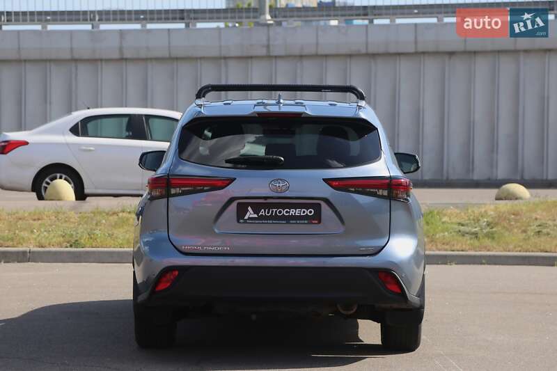 Внедорожник / Кроссовер Toyota Highlander 2020 в Киеве