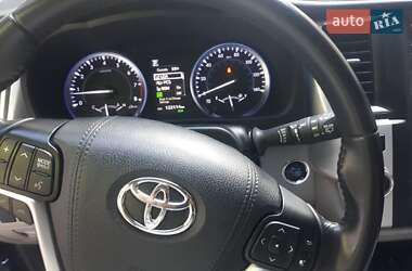 Внедорожник / Кроссовер Toyota Highlander 2018 в 