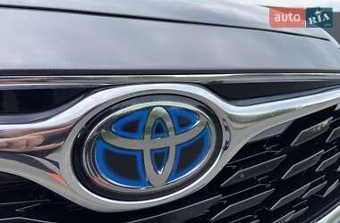 Позашляховик / Кросовер Toyota Highlander 2021 в 