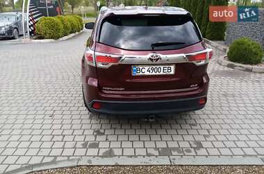 Внедорожник / Кроссовер Toyota Highlander 2014 в 