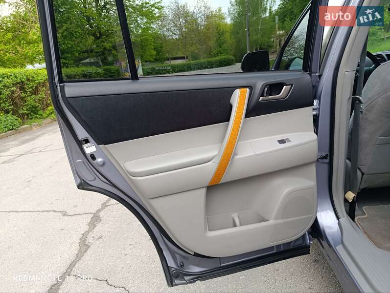 Позашляховик / Кросовер Toyota Highlander 2008 в Тернополі
