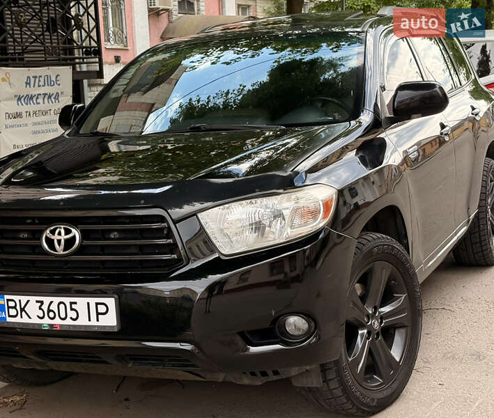 Внедорожник / Кроссовер Toyota Highlander 2008 в 