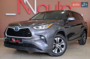 Внедорожник / Кроссовер Toyota Highlander 2023 в 