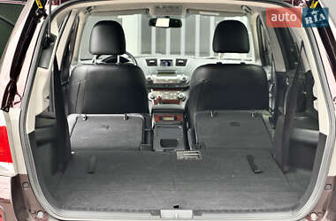Внедорожник / Кроссовер Toyota Highlander 2012 в 