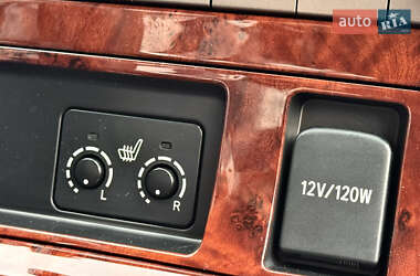 Внедорожник / Кроссовер Toyota Highlander 2012 в 