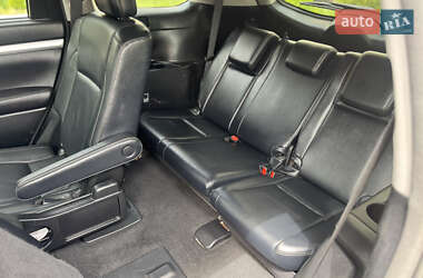 Внедорожник / Кроссовер Toyota Highlander 2016 в 