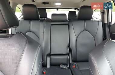 Внедорожник / Кроссовер Toyota Highlander 2024 в 
