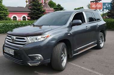 Позашляховик / Кросовер Toyota Highlander 2011 в Кам'янському