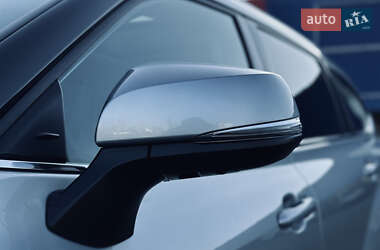 Внедорожник / Кроссовер Toyota Highlander 2020 в 