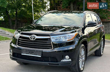 Toyota Highlander 2014