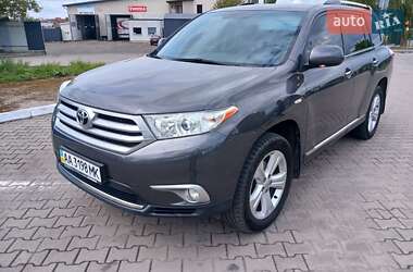 Внедорожник / Кроссовер Toyota Highlander 2012 в Луцке
