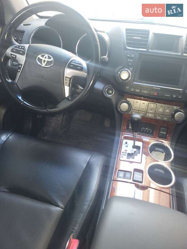 Позашляховик / Кросовер Toyota Highlander 2012 в Одесі фото 12 Позашляховик / Кросовер Toyota Highlander 2012 в Одесі