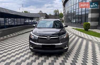 Внедорожник / Кроссовер Toyota Highlander 2014 в Киеве
