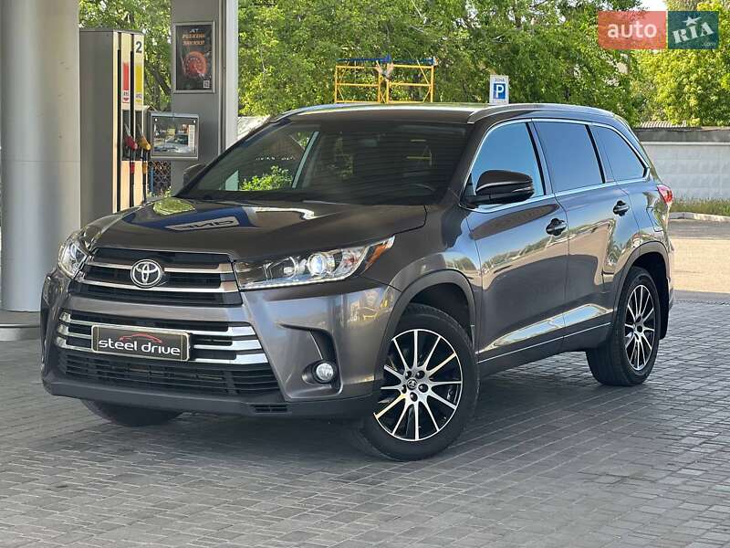 Внедорожник / Кроссовер Toyota Highlander 2019 в Николаеве фото 3 Внедорожник / Кроссовер Toyota Highlander 2019 в Николаеве
