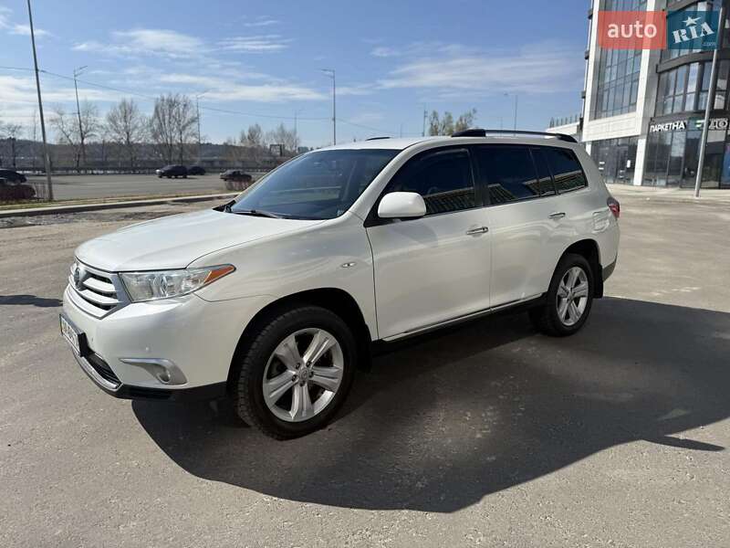 Позашляховик / Кросовер Toyota Highlander 2013 в Києві